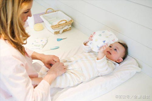 一月齡寶寶生長發(fā)育金標準與喂養(yǎng)護理全指南 新手媽媽必讀